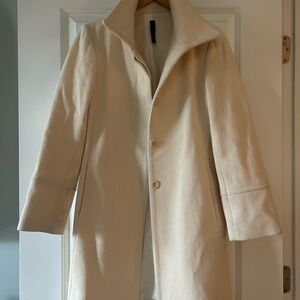 Ivory/crème coat